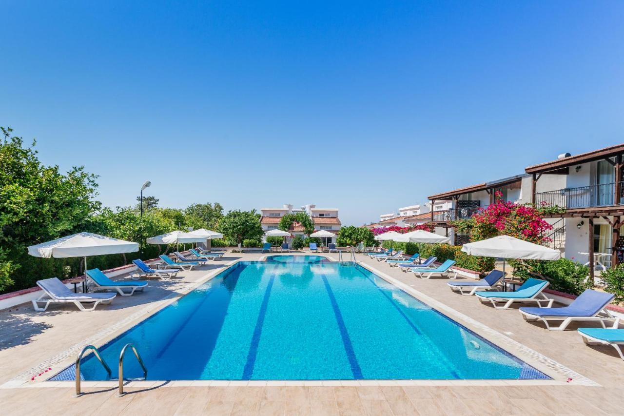 Отель Citrus Tree Gardens Karavas  Экстерьер фото