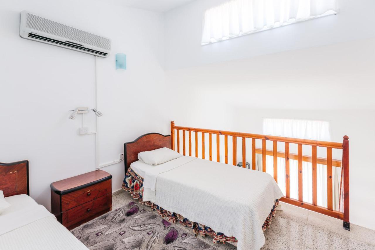 Отель Citrus Tree Gardens Karavas  Экстерьер фото