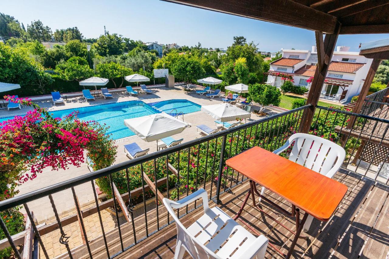 Отель Citrus Tree Gardens Karavas  Экстерьер фото