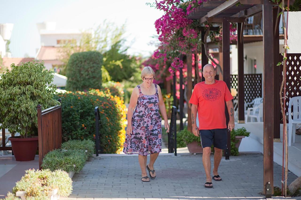 Отель Citrus Tree Gardens Karavas  Экстерьер фото